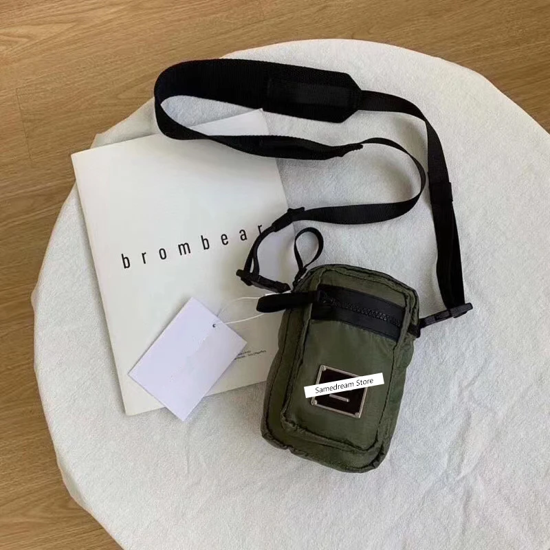 Kovinski smeška Crossbody torba Unisex Vodoodporni najlon vrečko priložnostne divje moda Mobilni telefon vrečko moški in ženske