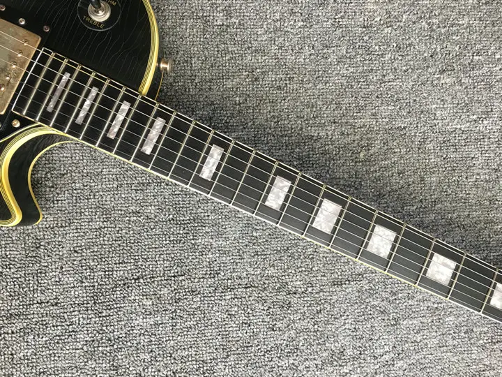Wholes električna kitara ebony fingerboard relikvija kitara mahagoni lesa telesa in vratu matte black relikvija kitaro