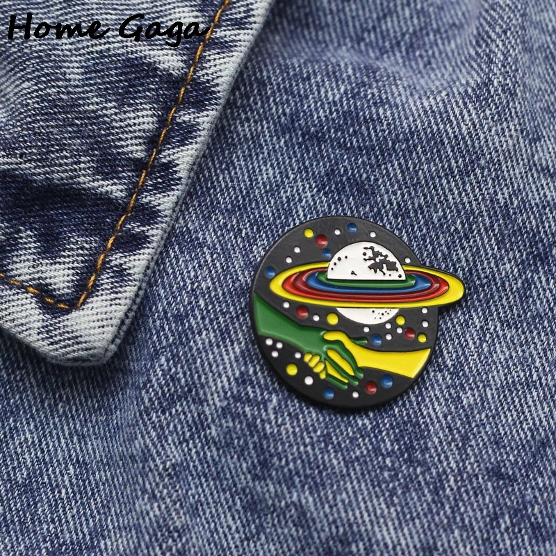 Homegaga tujec planet broška kul majico, jakno ovratnik pin zlitine emajl značko pin klobuk pin kostum značke moda jewlery D2841