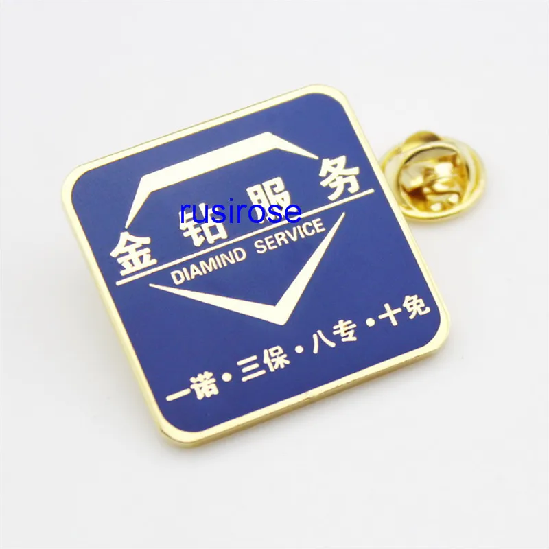 Po meri prilagojene kovinski značko, ki meri mehko emajl svetlobna kovinska broška, dizajn značko ovratnik pin, značko proizvajalec