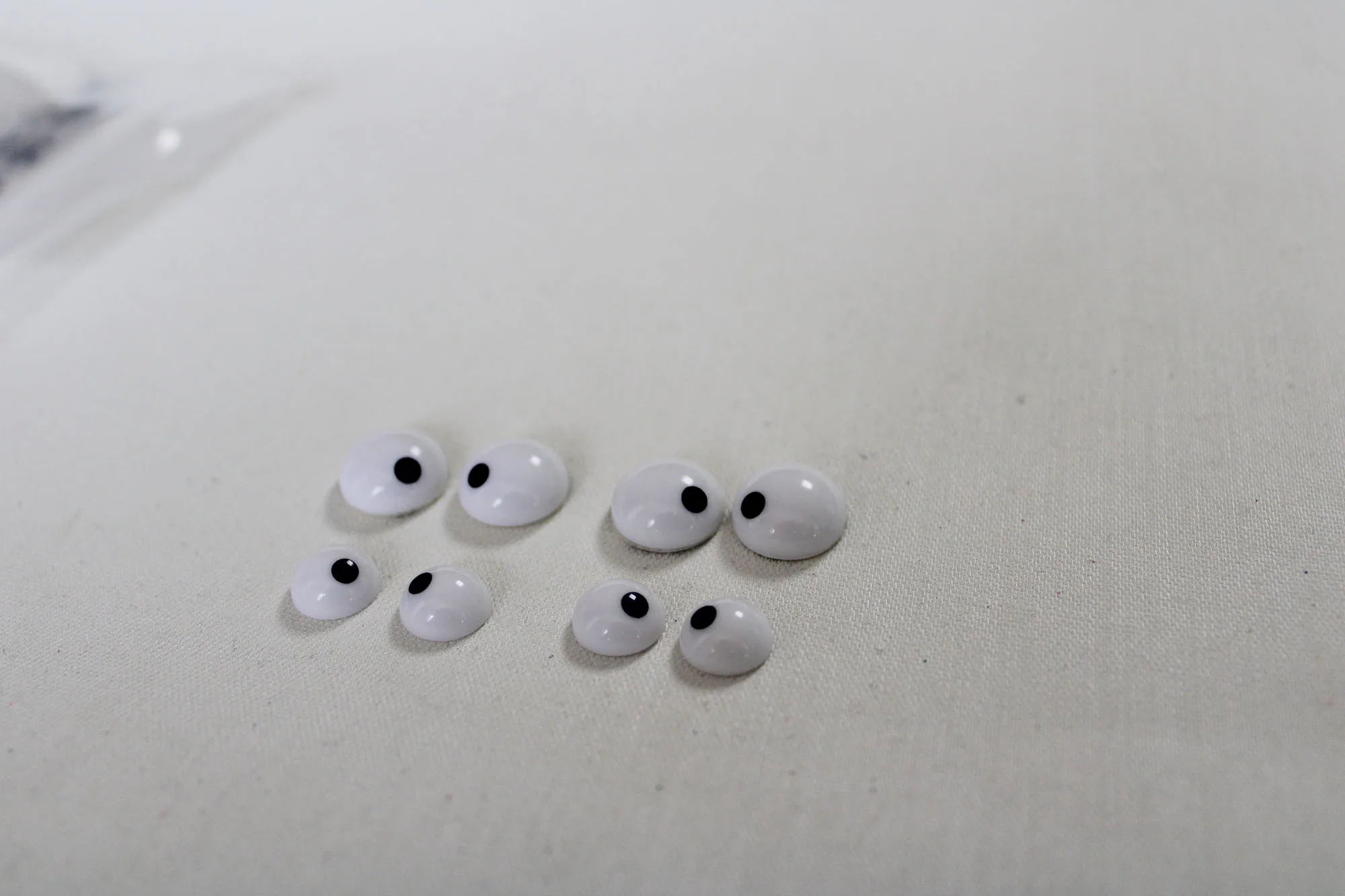 100 kozarcev/lot 10 mm 13mm ravno nazaj izboklina krog belega črnega igrača živali eyefor diy krzno žogo lutka pribor--velikost možnost