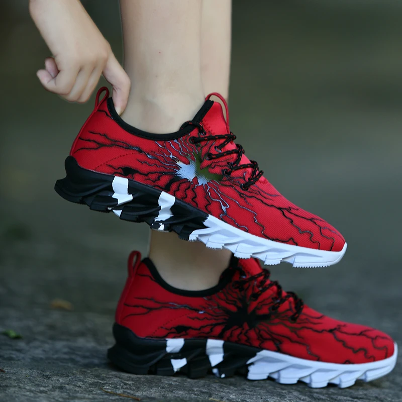 Moški čevlji za moške priložnostne čevlji 2021 vroče prodaje dihanje udobno jogging čevlji na prostem non-slip ravno športnih nekaj čevlji
