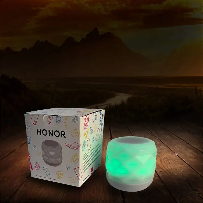 Huawei Honor A20 pro Prenosni Brezžični Zvočnik pisane luči Mini zvočnik Stereo Surround Globok Bas z LED Luči SD kartico