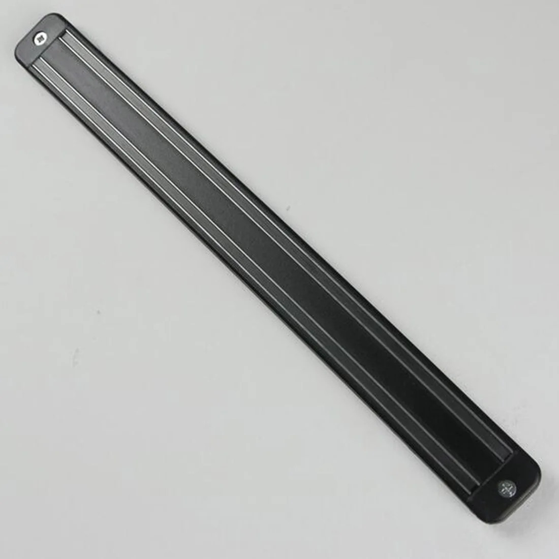 Visoka Kakovost Magnetni Klobčičev Wall Mount Črni Plastični Magnet Nož Držalo Za Nož Iz Nerjavečega Jekla