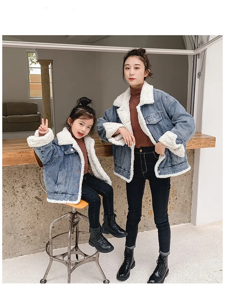 Novi korejski slog pozimi umetno jagnje krzno oblog demin debel suknjič outwear za dekleta in ženske, Mama-hči oblačila