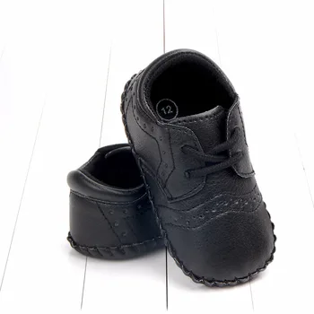 Spomladi in jeseni baby boy malčka čevlji mehko-soled Britanski vklesan venec obroč dnu majhen usnjeni čevlji