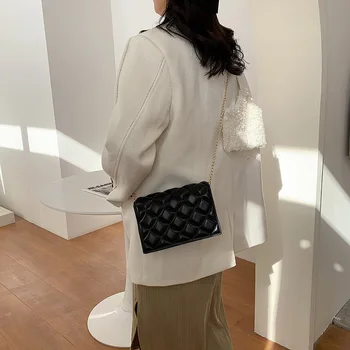 2021 Luksuzne Blagovne Znamke Žensk Mini Crossbody Vrečke Modni Diamant Predalčni Verigi Rame Sklopka Vrečke Zimske Ženske Messenger Bag