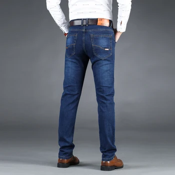 2019 Novih Moških Poslovni Slog Slim fit Straight Jeans, Moda Klasičnih Črno Modra moški Stretch Priložnostne traper hlače Plus Velikost 40