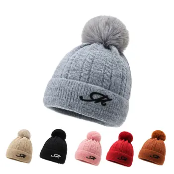 Toplo barva jesen in zimo, pletene klobuk ženska moda in ženske curling krzno žogo plus žamet oblazinjeni volne klobuk na spletu slaven pet